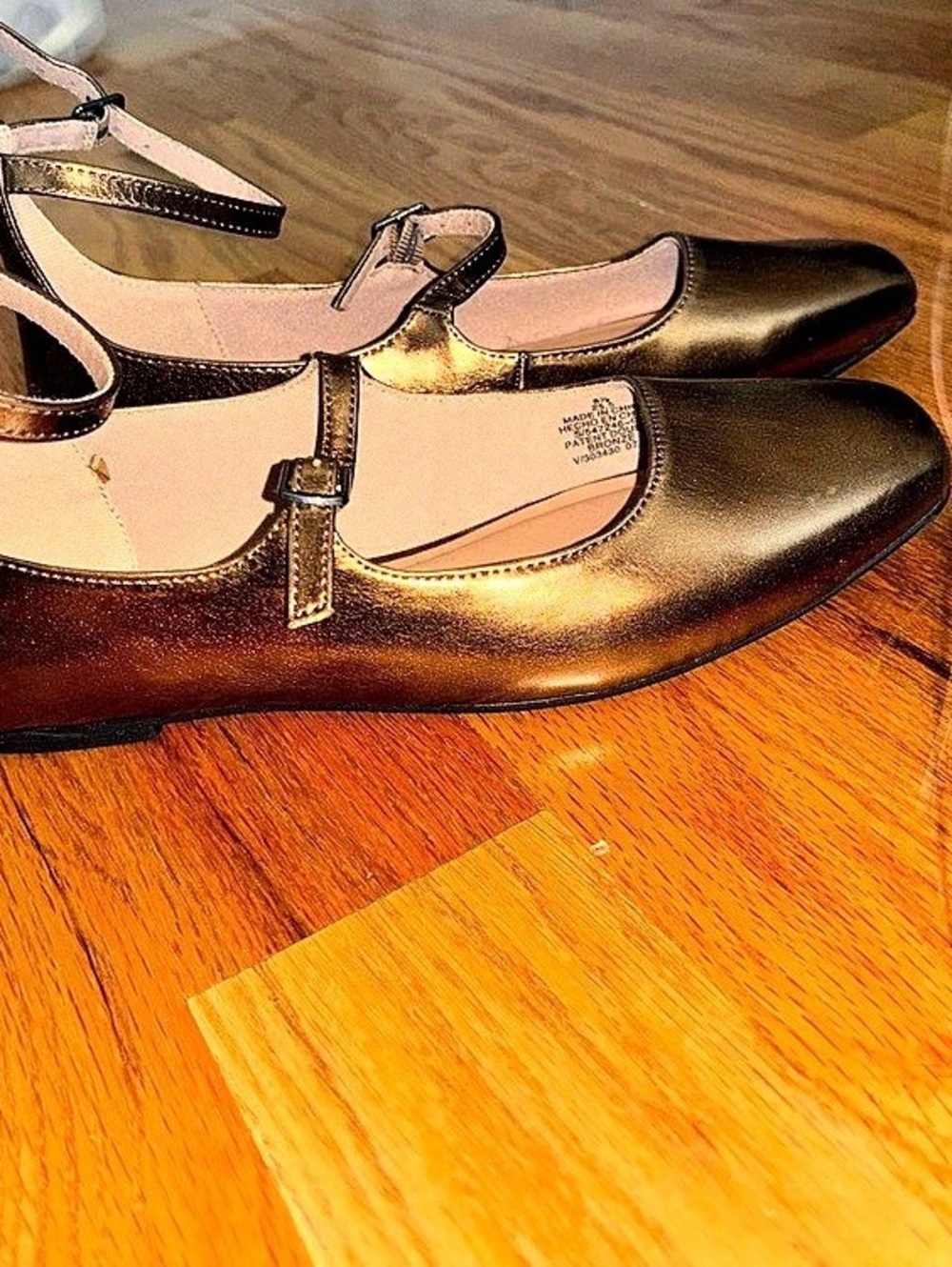 Never worn bronze Mary Jane Flats Brown US 8.5 women’s